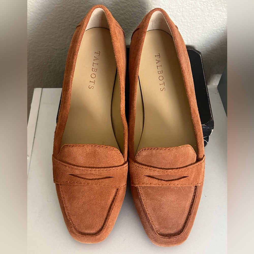 Talbots NWOT Women's Suede Loafers in Rust size 8.5 - Picture 5 of 7